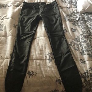 ‼️Guess Jeggings‼️